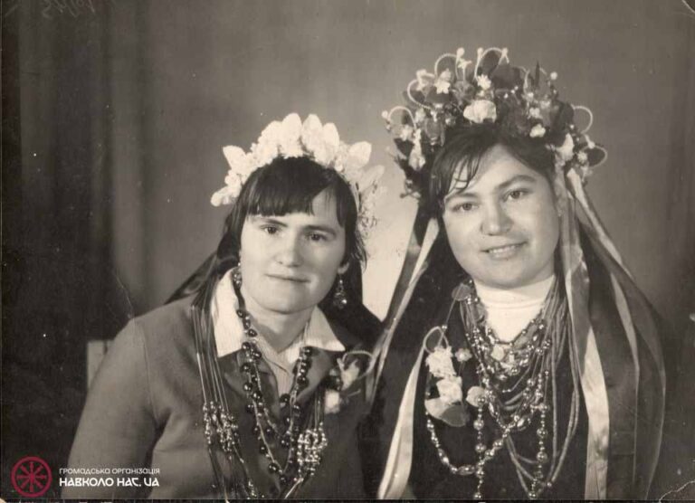 Світлина нареченої з дружкою